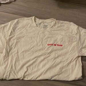 Harry styles love on tour t shirt